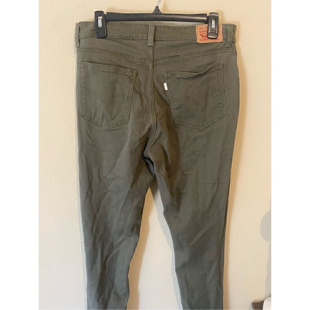 Levi’s button closure pants - Picture 5 of 6